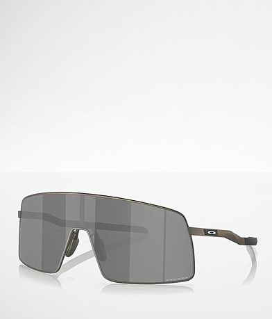 Oakley Sutro TI Prizm™ Sunglasses front view