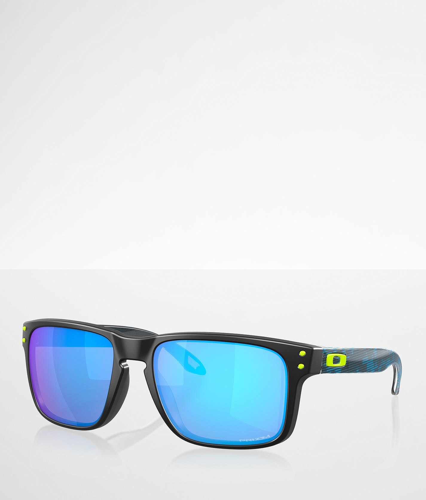 Oakley Holbrook™ Prizm™ Sunglasses - Men's Sunglasses & Glasses in High  Resolution | Buckle