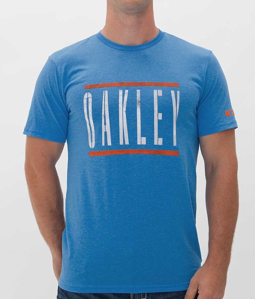 Oakley Throw T-Shirt front view