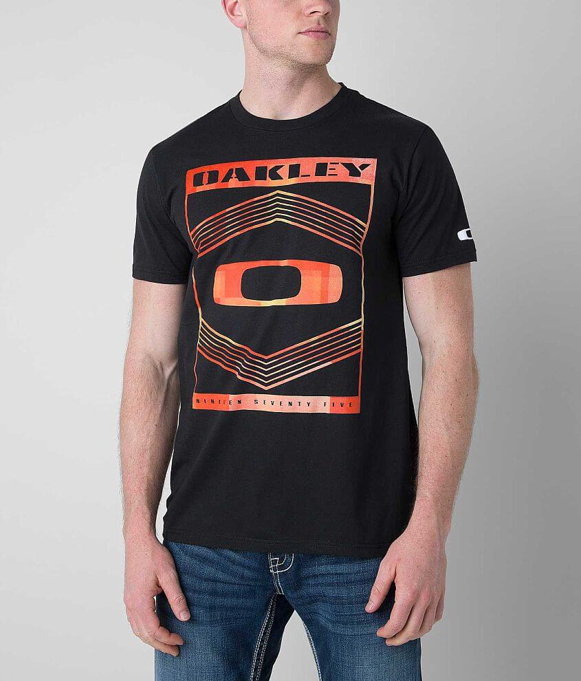 Oakley Redic T-Shirt front view