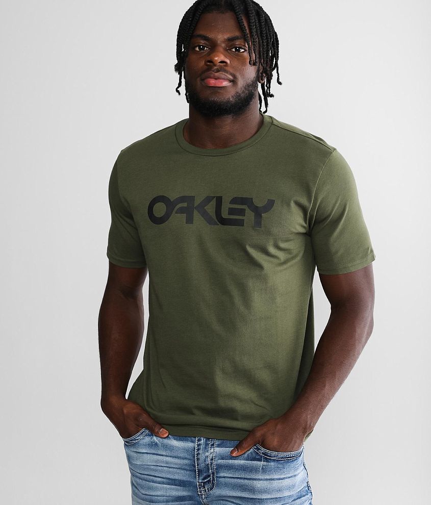 Oakley Mark II T Shirt Men s T Shirts in New Dark Brush Black Buckle