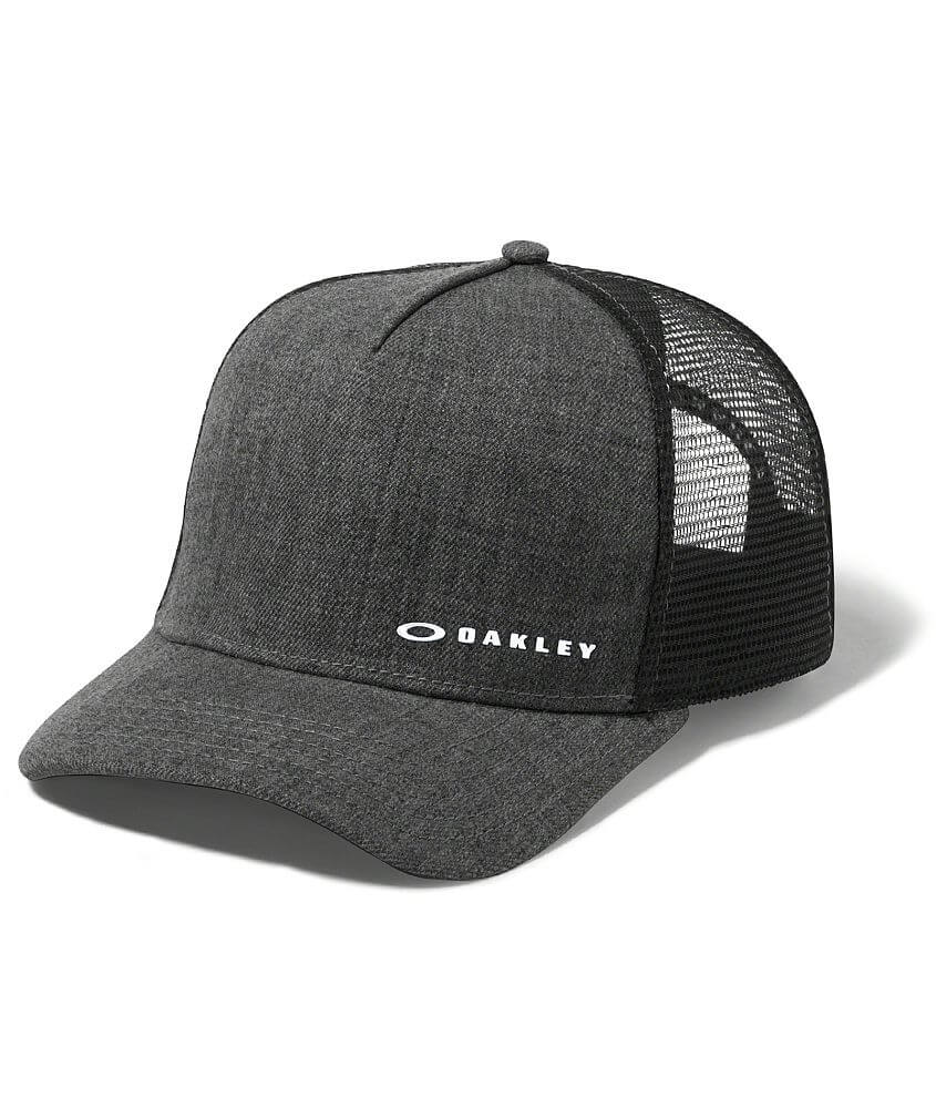 Oakley Chalten Trucker Hat front view