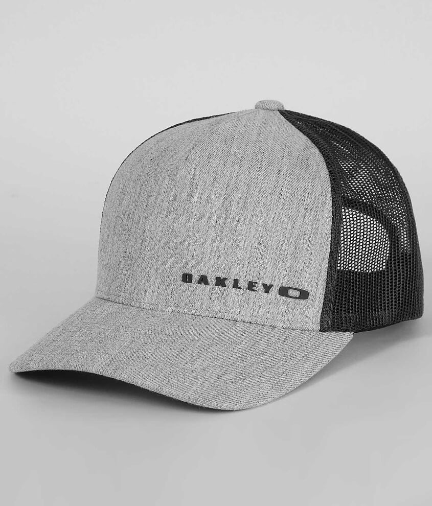 oakley snapback trucker oakley snapback trucker