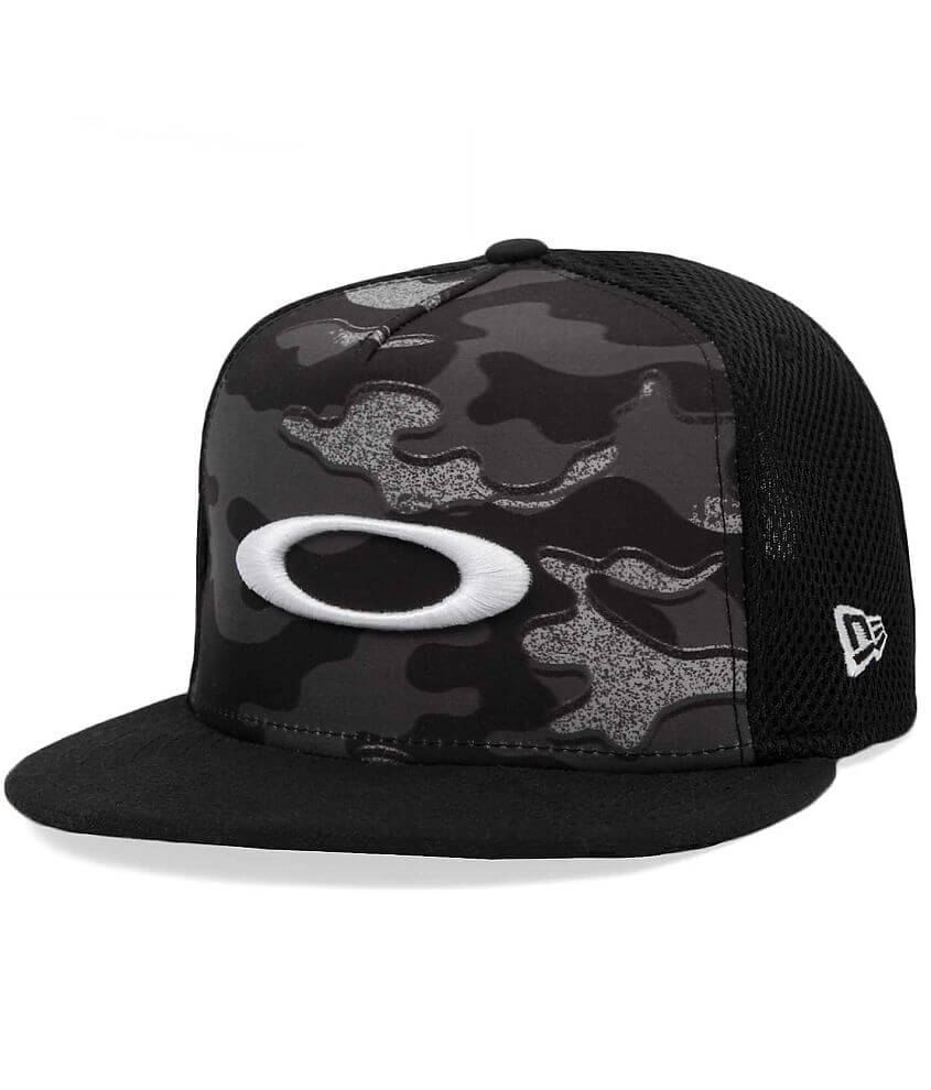 Oakley Skull Cap 2.0 Hat front view