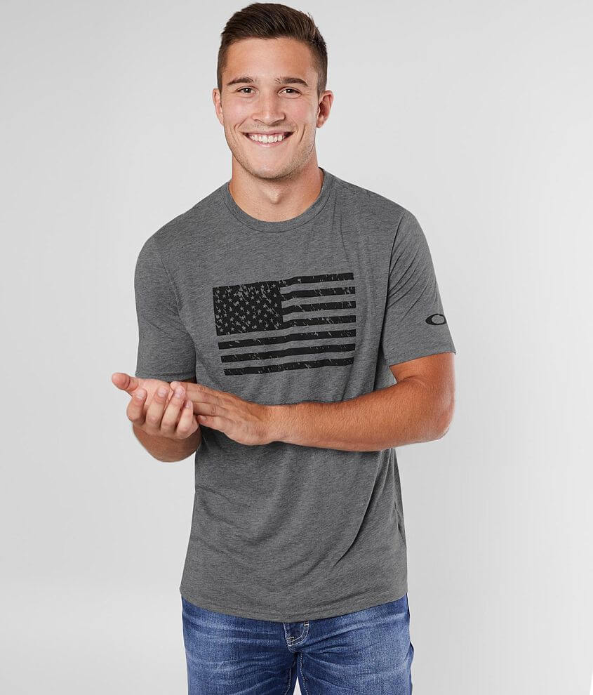 Oakley Foursquare O Hydrolix&#8482; T-Shirt front view
