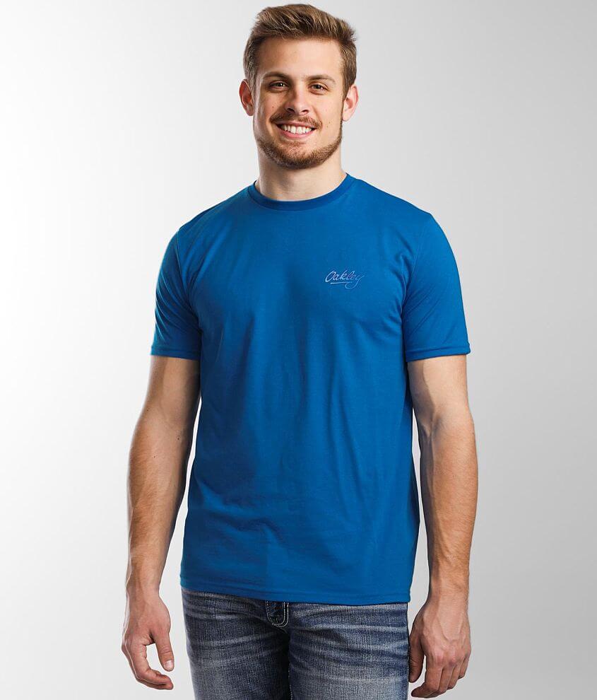 Oakley Script O Hydrolix™ T-Shirt - Men's Activewear in Ozone | Buckle