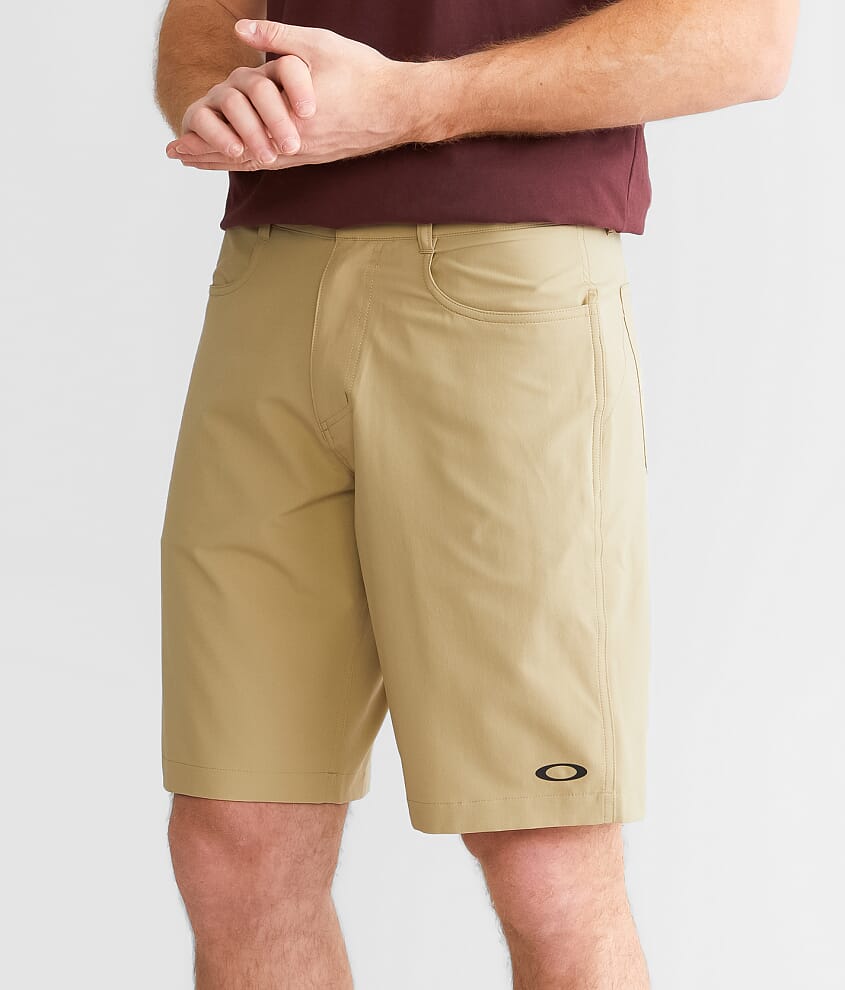 Oakley Baseline Hybrid Stretch Walkshort Men's Shorts in Rye Buckle