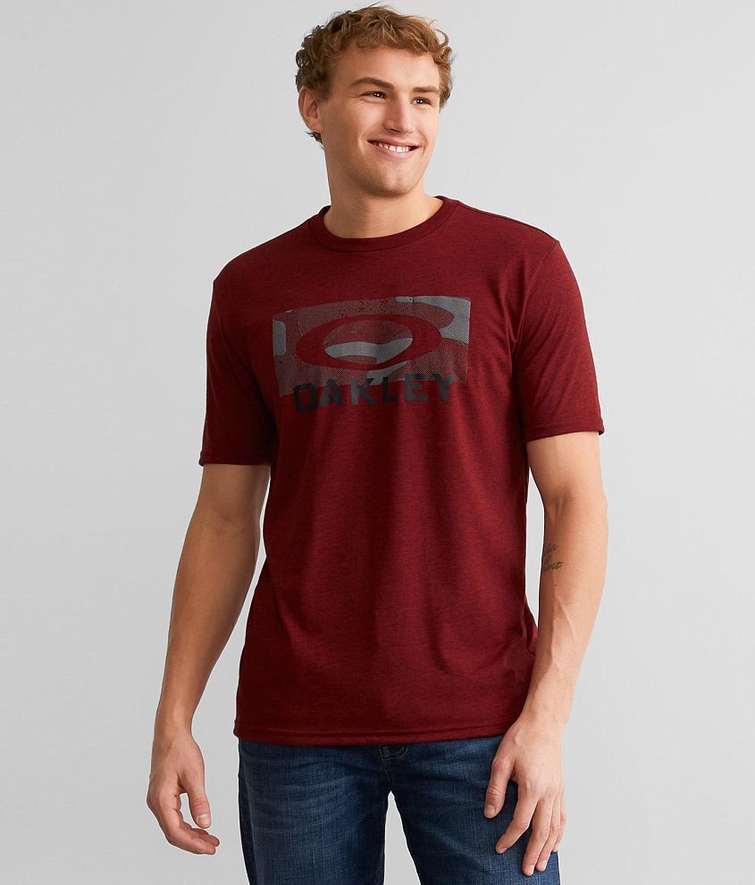 Oakley Dither O Hydrolix&#8482; T-Shirt front view