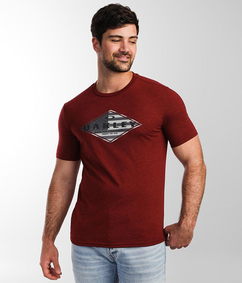 Oakley Diamond Flag O Hydrolix&#8482 T-Shirt front view