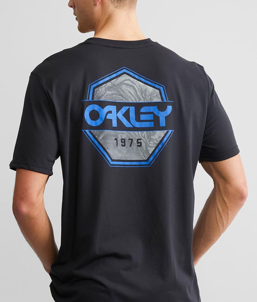 Oakley hydrolix shop t shirt