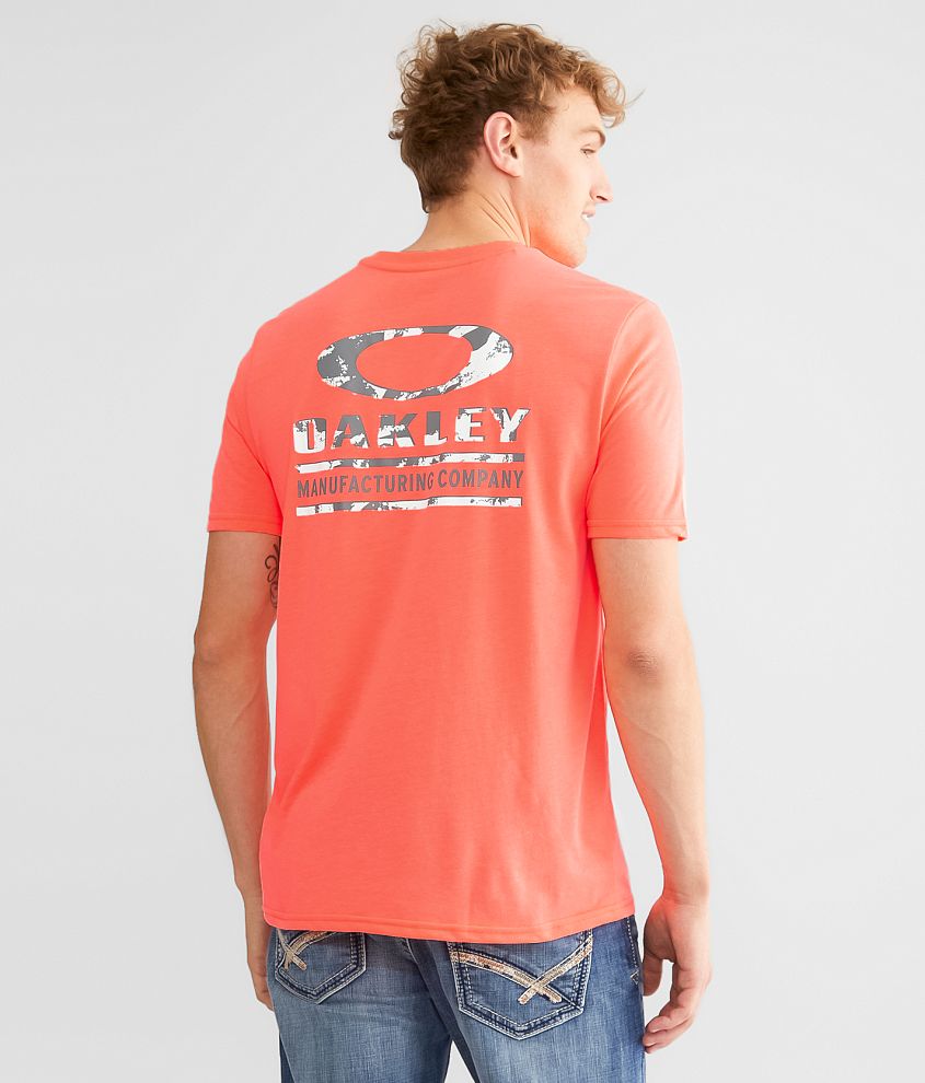 Oakley O Stack Camo O Hydrolix&#8482; T-Shirt front view