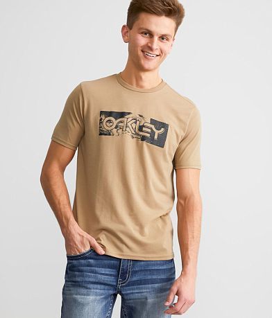 Oakley Collage O Hydrolix™ T-Shirt front view