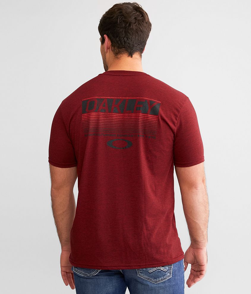 Oakley Linear O Hydrolix&#8482; T-Shirt front view