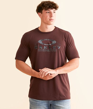 Oakley Diamond O Stack O Hydrolix™ T-Shirt front view