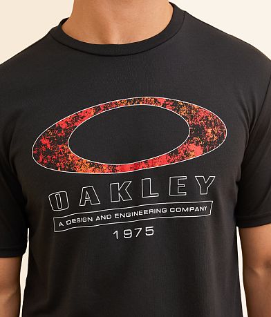 Oakley Concrete Block O Hydrolix&#8482; T-Shirt misc detail 1 view