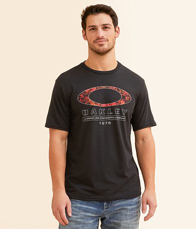 Oakley Concrete Block O Hydrolix™ T-Shirt front view