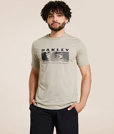 Oakley Rugged Collage O Hydrolix™ T-Shirt front view