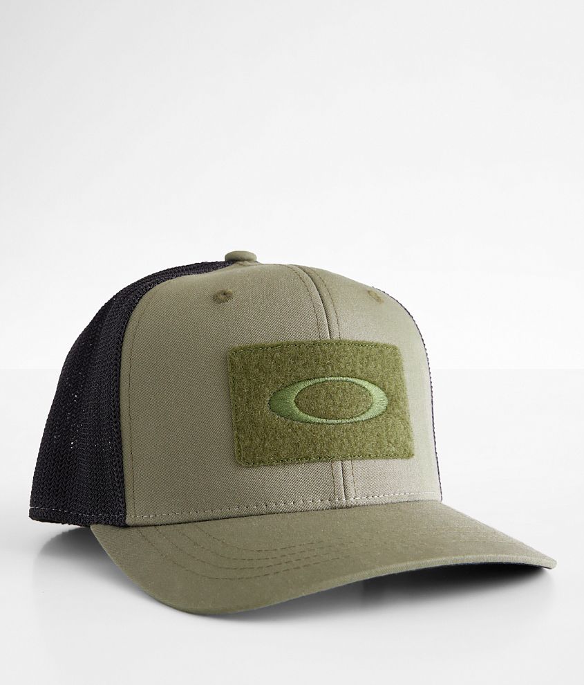 Oakley Si 110 Flexfit Trucker Hat