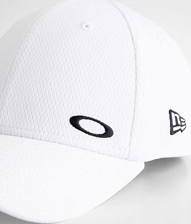 Oakley Tinfoil 2.0 Stretch Hat misc detail 2 view