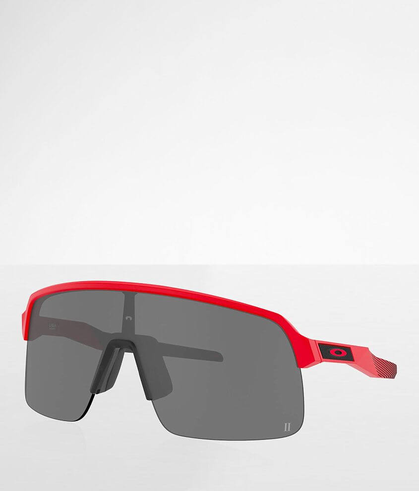 Oakley Sutro Patrick Mahomes II Prizm Sunglasses - Men's Sunglasses & Glasses in Matte Redline 