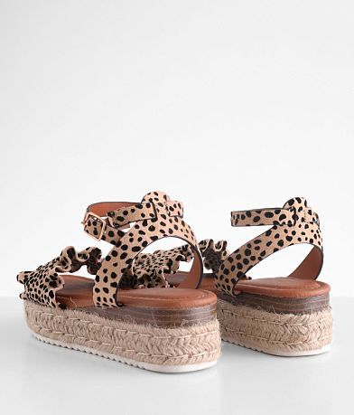 Pierre Dumas Ruffled Platform Sandal MISC_DETAIL_3