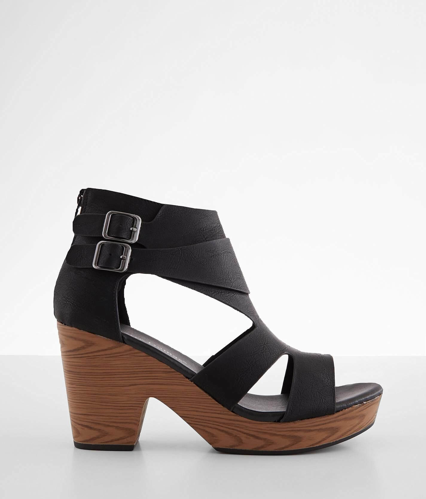 Pierre Dumas, Shoes, Pierre Dumas Black Podium Wedge Sandal Women Size M