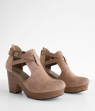 Pierre Dumas Clog Ankle Boot misc detail 1 view