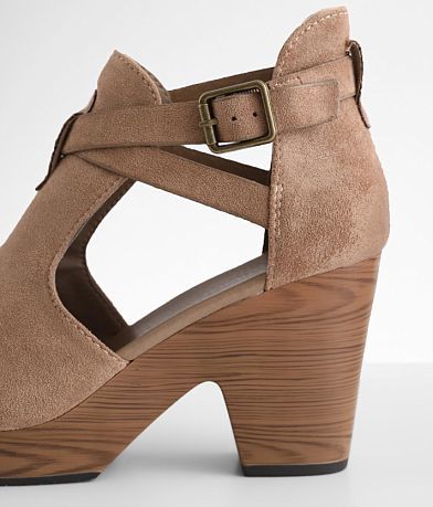 Pierre Dumas Clog Ankle Boot misc detail 4 view