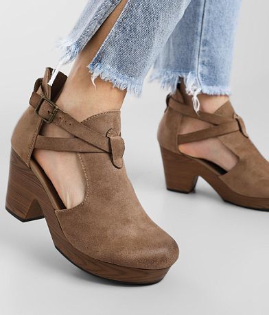Pierre Dumas Clog Ankle Boot misc detail 5 view