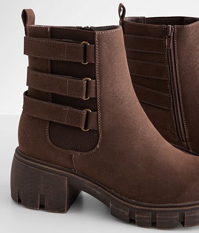 Pierre Dumas Camden Lug Ankle Boot misc detail 4 view