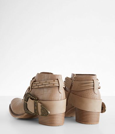 Pierre Dumas Western Ankle Boot misc detail 2 view