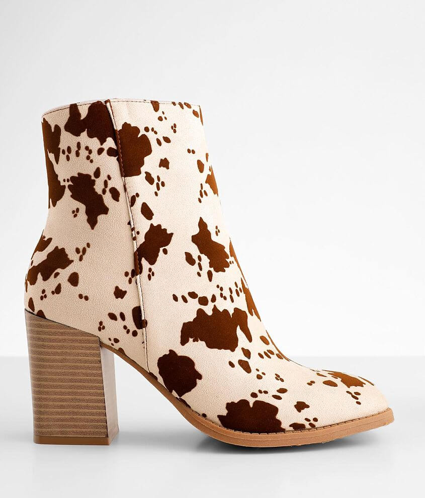 Womens cow hot sale print boots