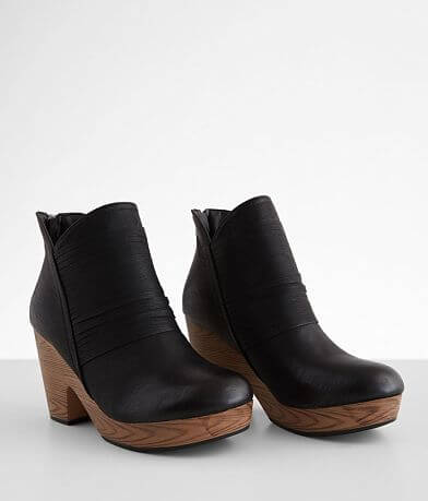 Pierre Dumas Pam Clog Ankle Boot MISC_DETAIL_1