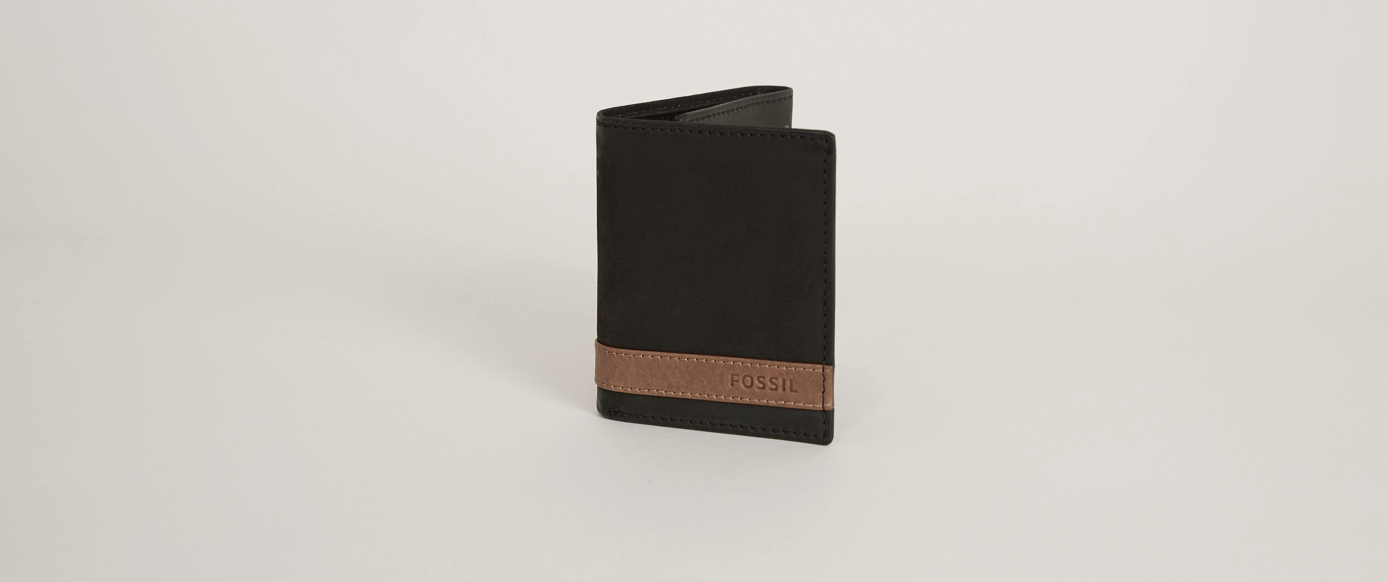 Fossil Quinn Wallet Men's Bags in Black Buckle