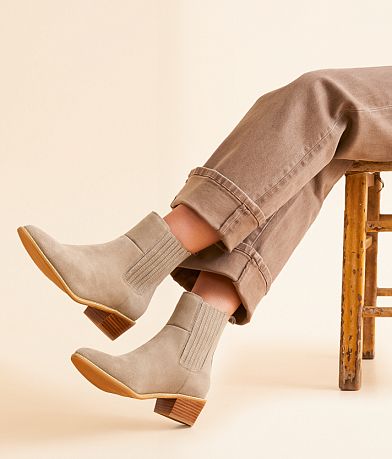Naughty Monkey Leonor Leather Ankle Boot misc detail 5 view