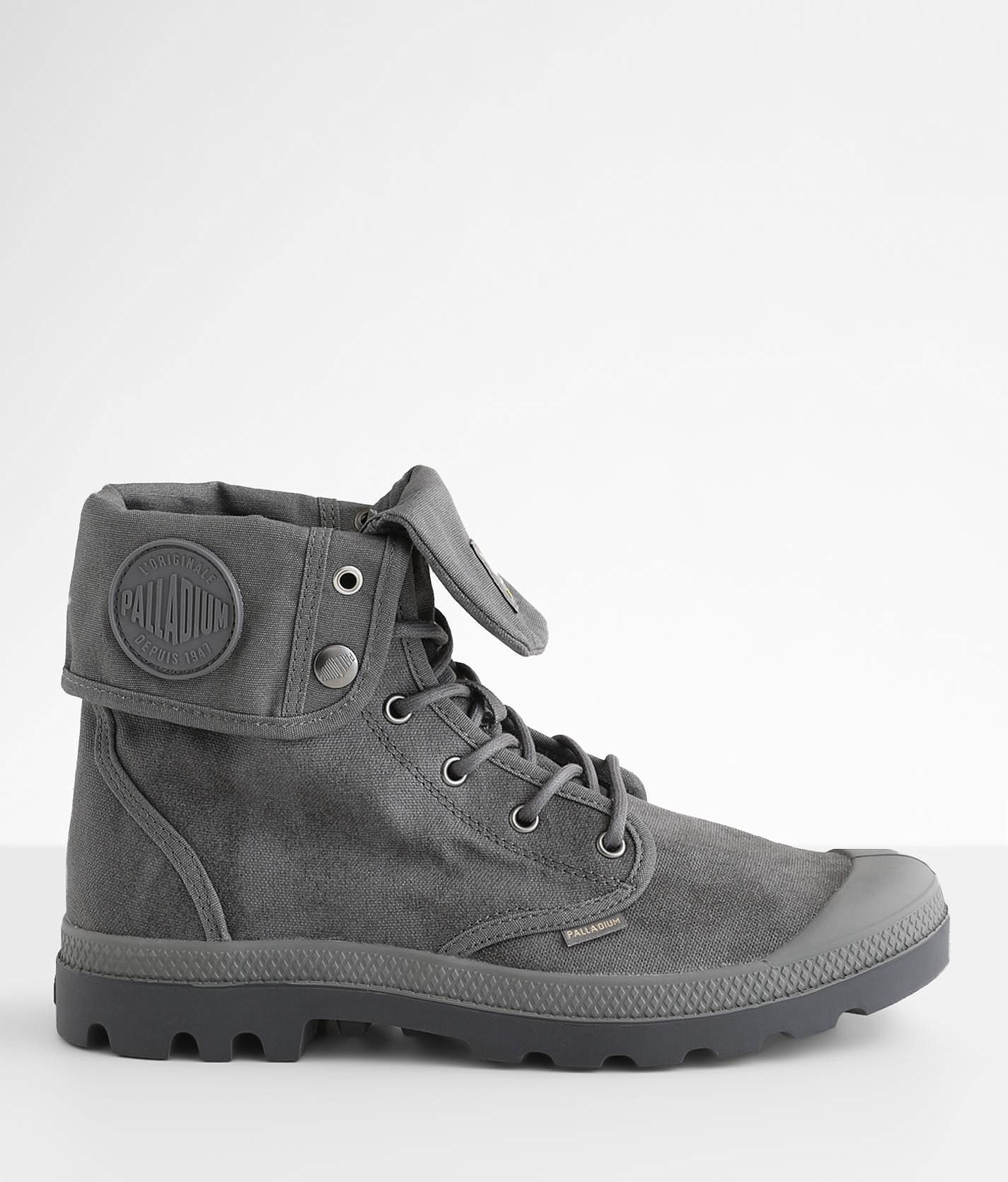 Indigenous Fordi Hæl Palladium Pampa Baggy Wax Boot - Men's Shoes in French Metal | Buckle