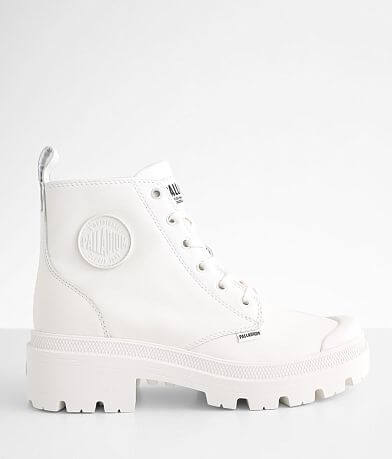 Ladies 2024 white boots