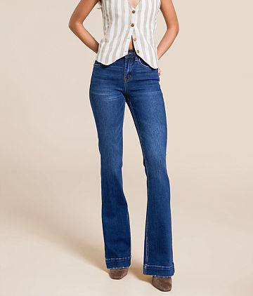 Cowboy Cut Straight Stretch Jean