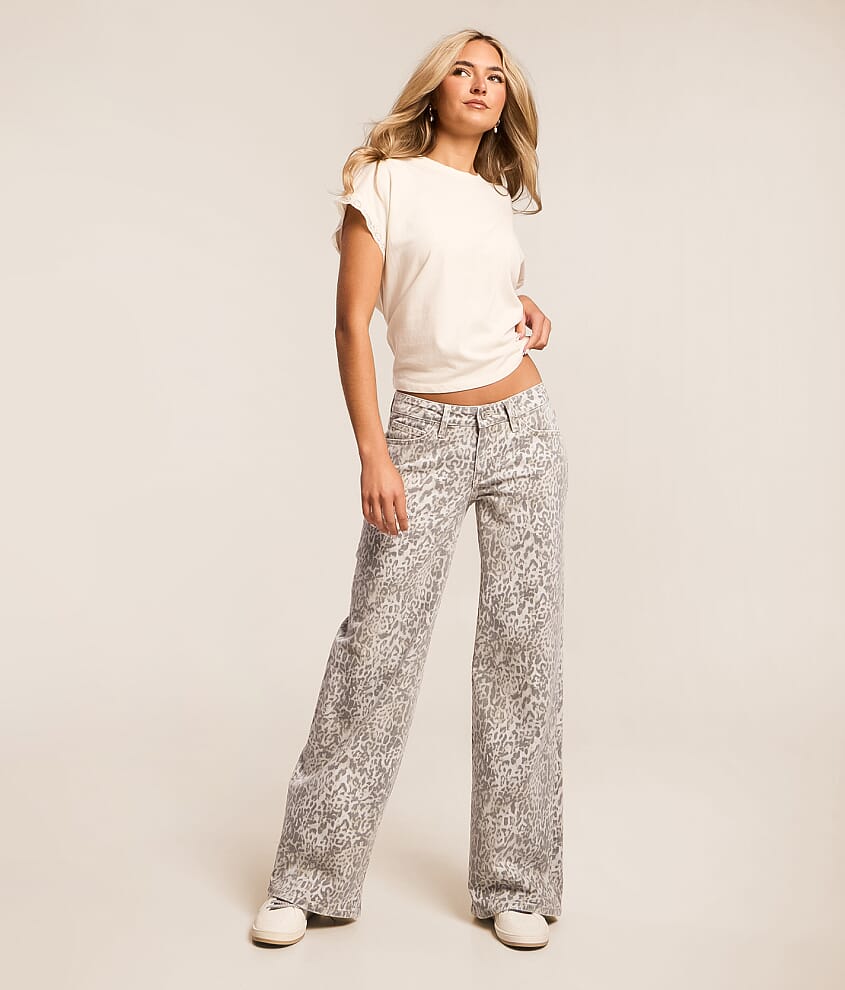 Rylee Wide Leg Leopard Print Jean