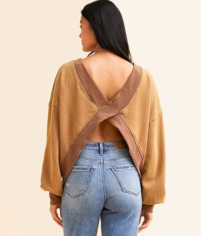 POL Criss Cross Pullover misc detail 2 view