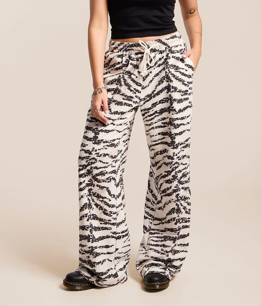 Zebra Wide Leg Sweatpant - thumbnail 2