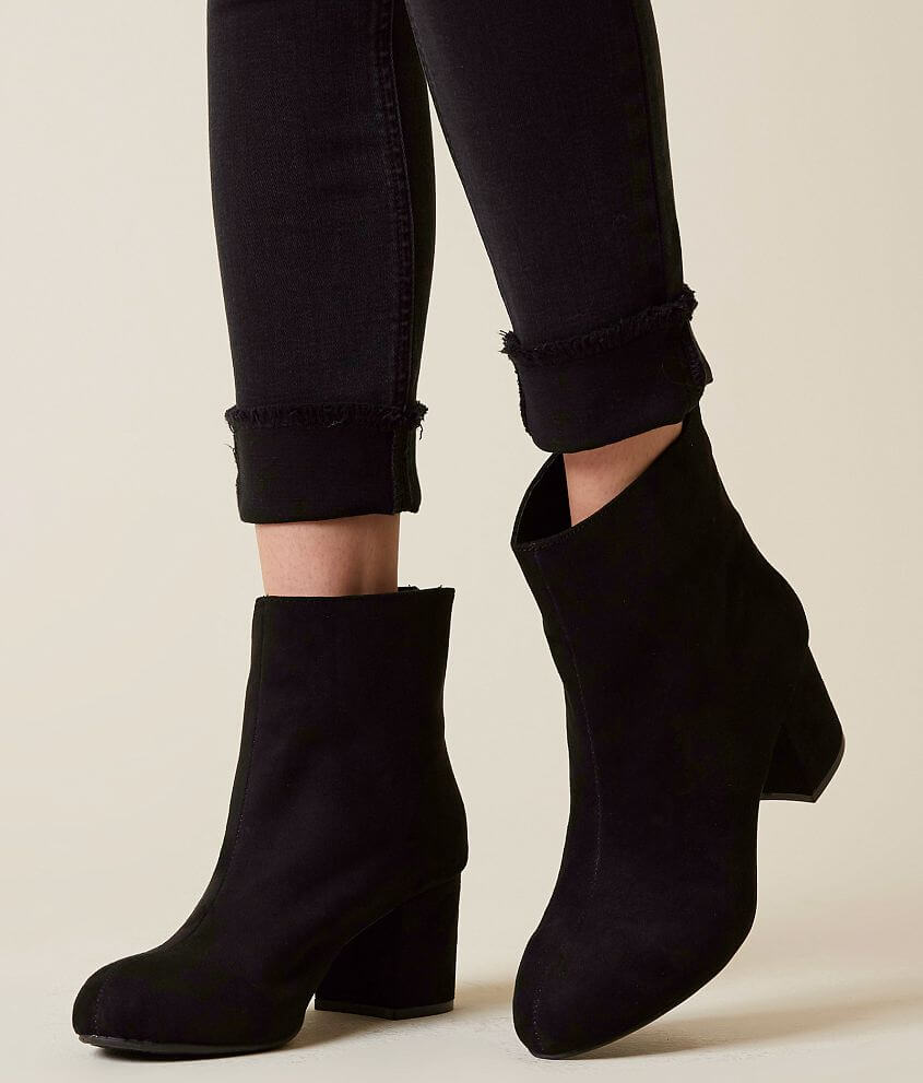 Solely Black by BKE Cybil Ankle Boot front view