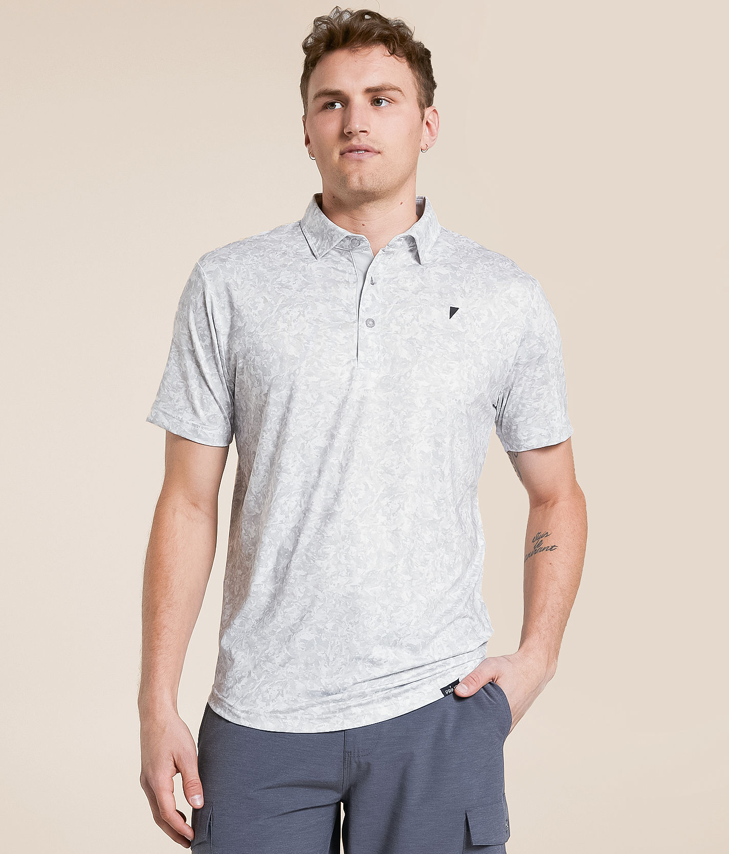 新品　BRIEFING MENS CAMO PRINT POLO ホワイト 24df86313cc80fa59d453a21505906