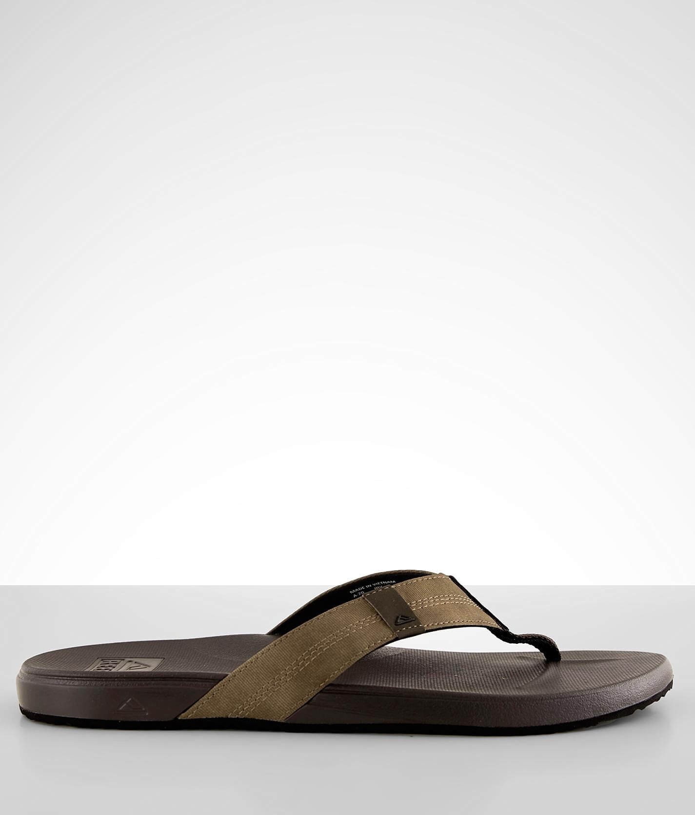 buckle mens flip flops