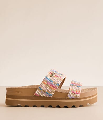 Reef Cushion Vista Hi Sandal front view