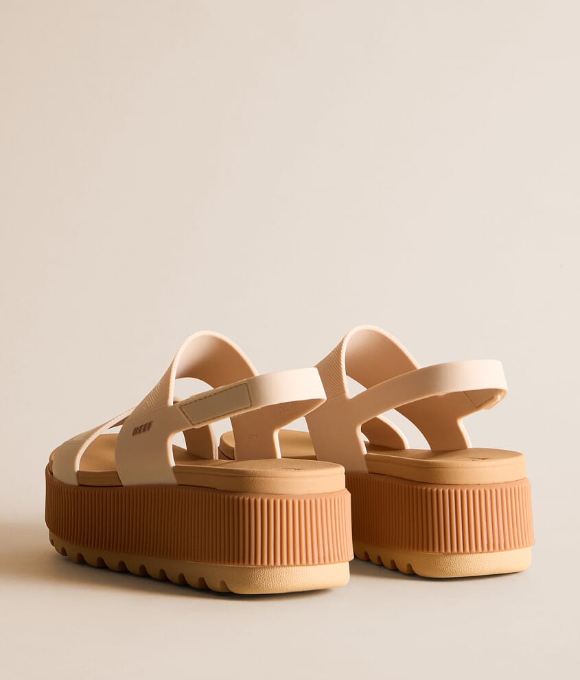 Water Vista Higher Flatform Sandal