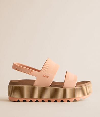 Water Vista Higher Flatform Sandal