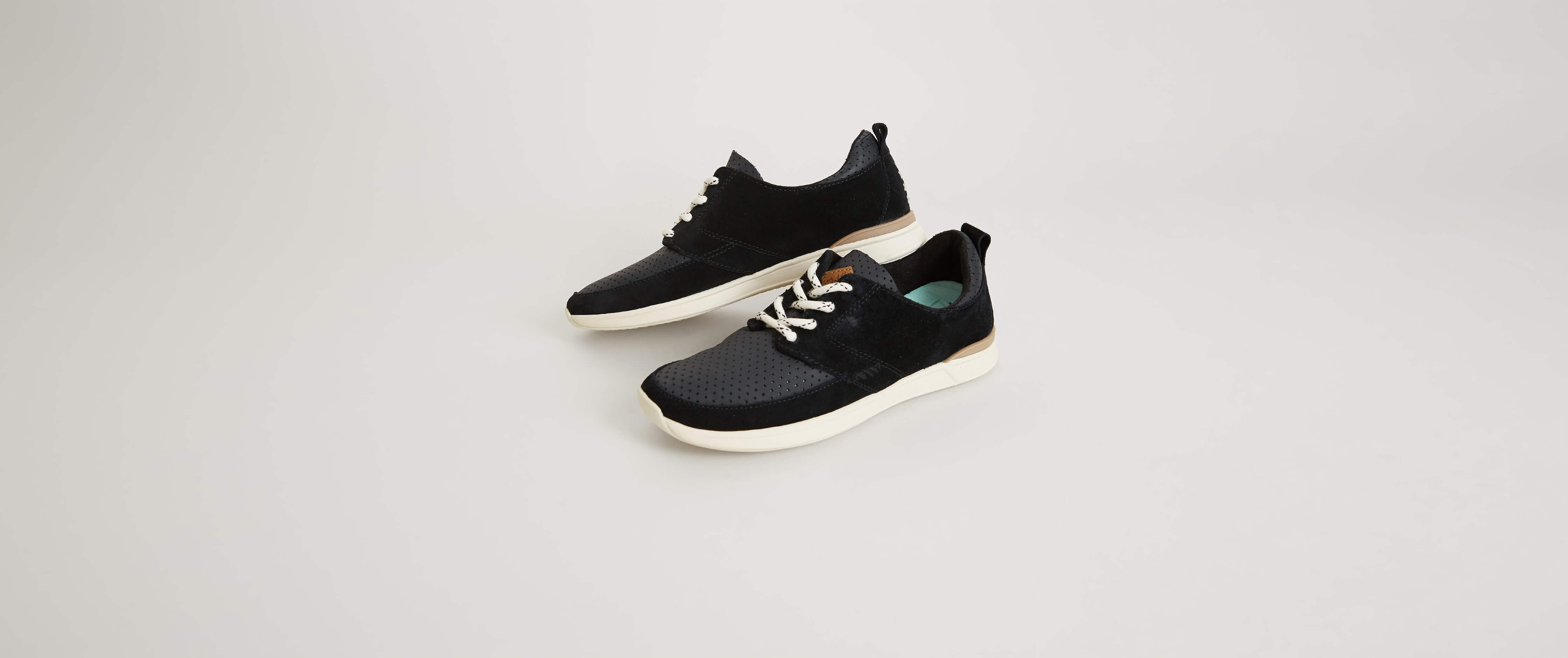 reef rover low black