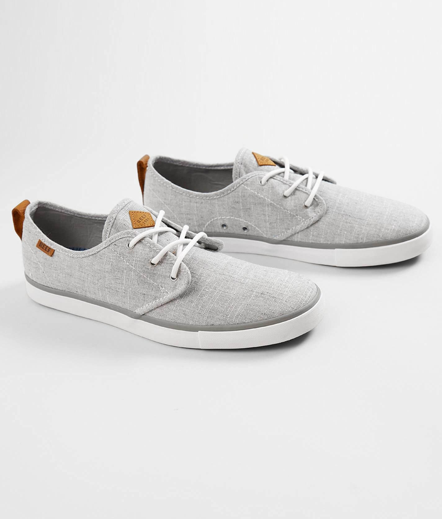 Reef Landis 2 Sneaker Men s Shoes in Grey Chambray Buckle