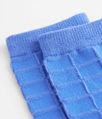 Muk Luks BKE Blue Grid Socks MISC_DETAIL_1